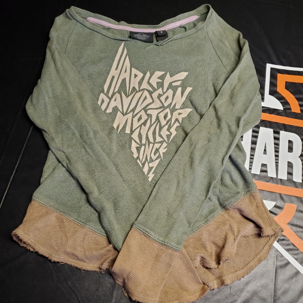 Harley Davidson distressed long sleeve shirt small
